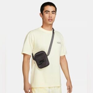 Nike Heritage Crossbody Bag